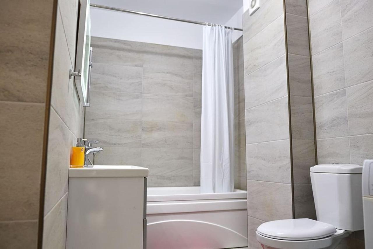 Blue Apartment In Spa N Pool Beach Resort Năvodari Esterno foto