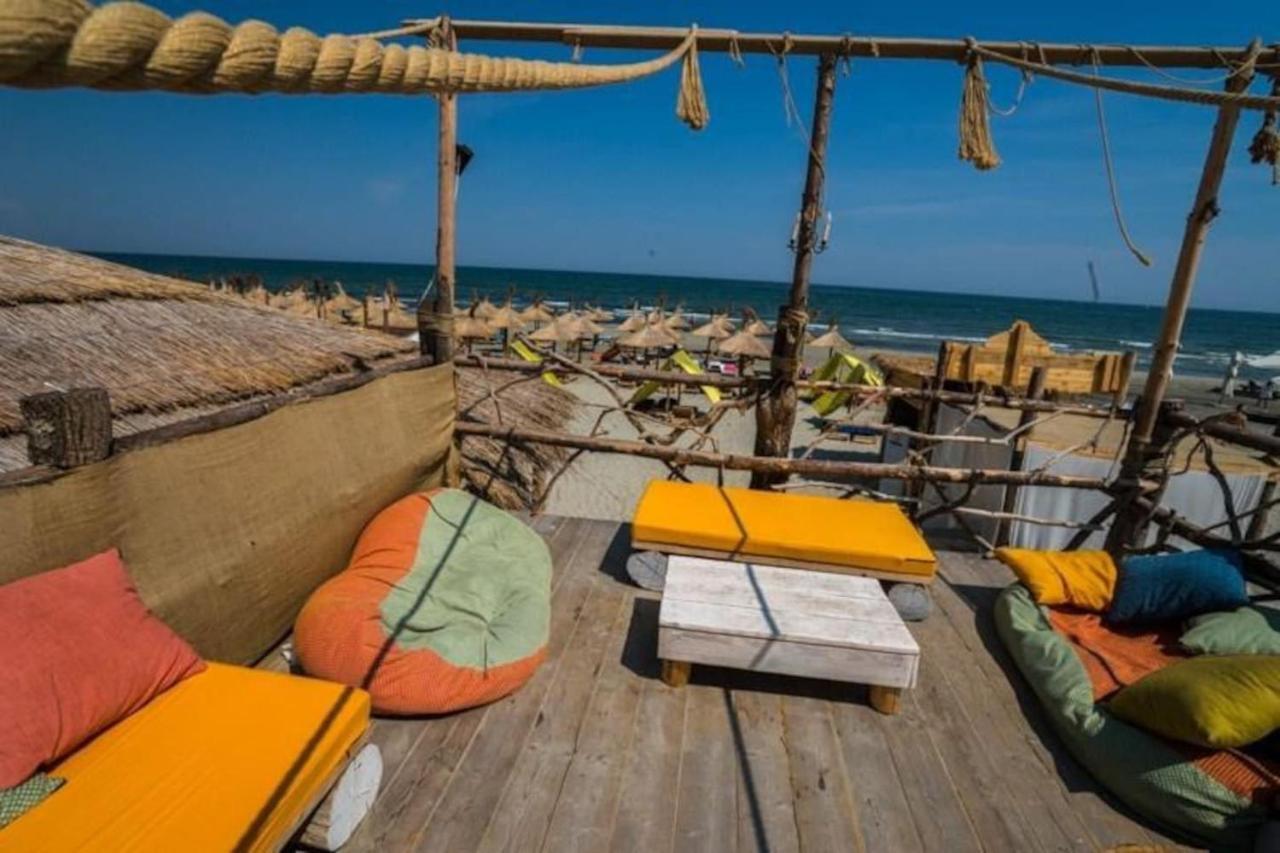 Blue Apartment In Spa N Pool Beach Resort Năvodari Esterno foto